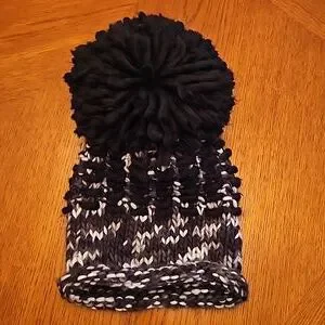 BCBGeneration Accessories Nwt Bcbg Pom Hat Poshmark